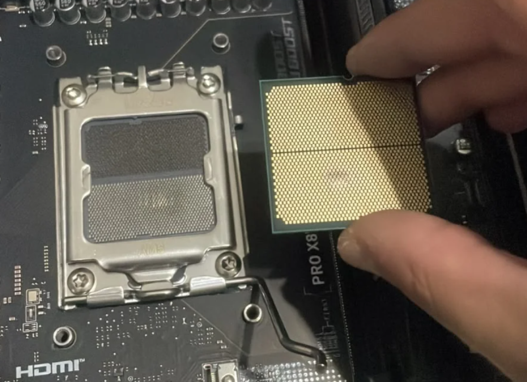 3年多了,锐龙7 7800X3D又双叒叕烧毁!