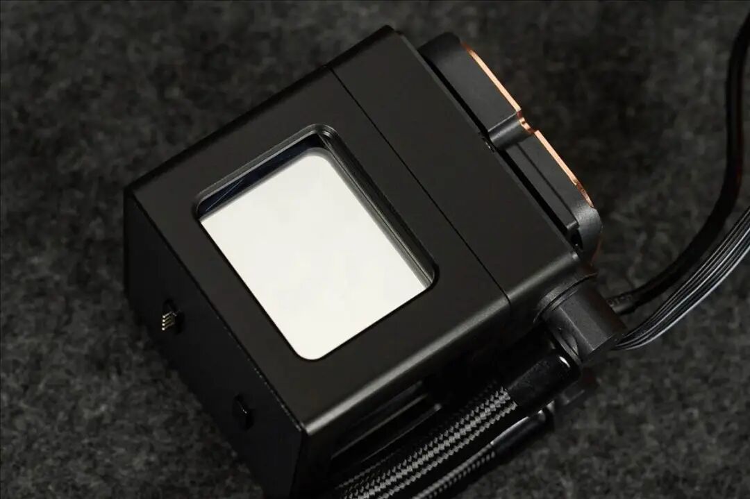 先马S300一体式水冷散热器评测:充满细节的颜值型水冷