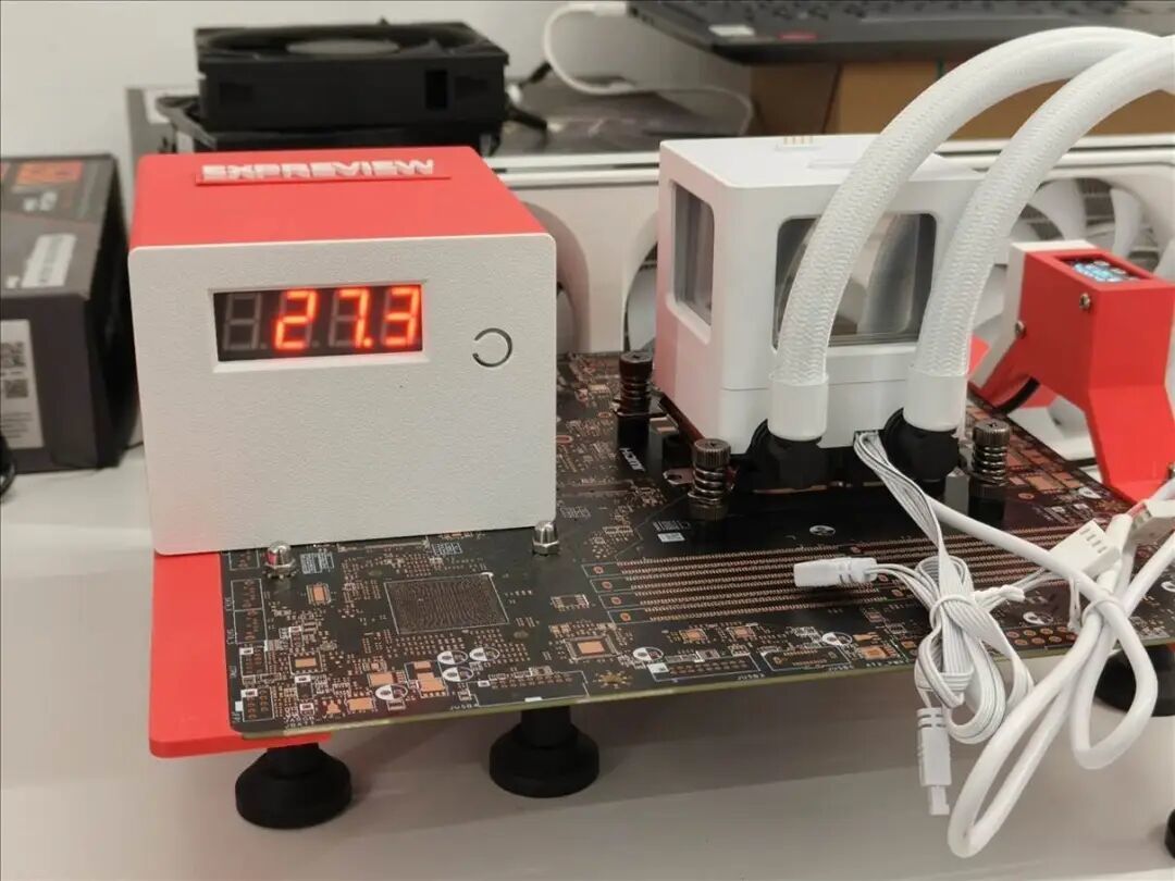 先马S300一体式水冷散热器评测:充满细节的颜值型水冷