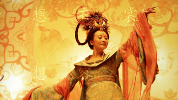 如何理解日韩服装保留宽袍大袖而汉服常被要求改良的现象？