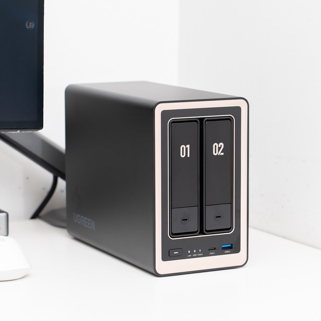 兼顾家庭与专业，全场景省心存储神器，绿联万兆NAS DXP2800 GT