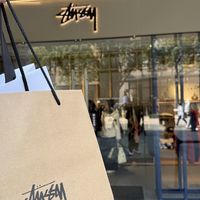 Stüssy城市限定购买指南：全球Chapter店排队难度、价格锚点与三个坑