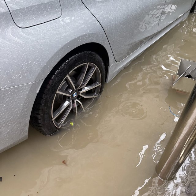 台风“白海豚”卷走近10万件报案，泡水车开始流入市场：“零出险”不代表没泡过水，近3个月想买二手车，先做这3步