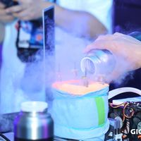 通电就零下100度，不用买液氮了：超频玩家手搓的五位数复叠压缩机，到底值不值？