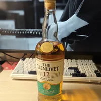 格兰菲迪12 vs 格兰威特12：威士忌入门绕不开的两瓶酒，第一瓶到底买谁