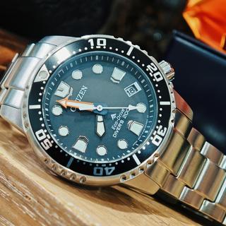 潜水表默认42mm起步？给小手腕找一块能真下水的专业款，我翻了全网