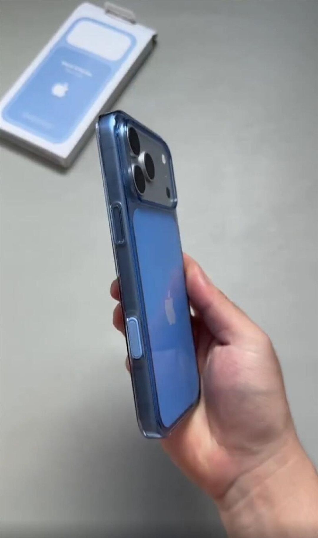 iPhone 18 Pro Max保护壳开箱上手:实测跟17 Pro Max完美适配