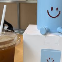 M Stand新出的微笑杯刷屏了：68元双杯套餐还是88元券包？领“鸡蛋”前先把账算清