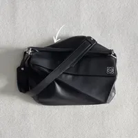 冈田将生一边休育儿假，一边官宣LOEWE品牌大使