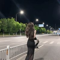 初秋“御姐风”爆了：翻完近两周的热帖，值得买的单品和要避的坑都在这
