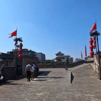 西安城墙骑行人均99元，有人觉得亏，有人觉得赚：上去之前先算清这3笔账