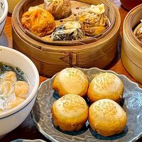 苏州特产！山塘街必打卡的苏式生煎。。