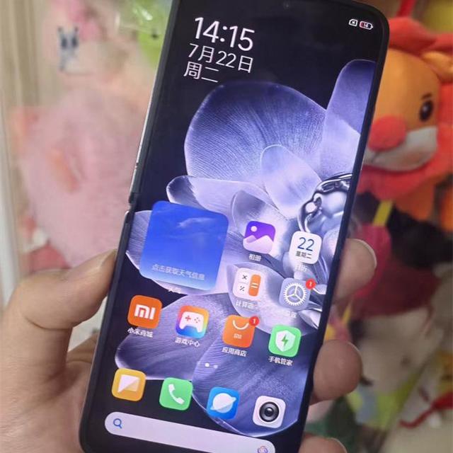 从180克到8999元，这四款小折叠谁值得当主力机？