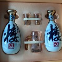 提到黄鹤楼只想到烟和景点？你可能错过了湖北唯一的"中国名酒"