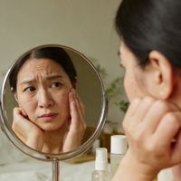 熬夜后脸干红粗糙？深层补水屏障养护看这里
