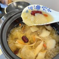 立秋一过，小吊梨汤又开始火了：店里28元一吊，在家十几块搞定，但三种喝法都有坑
