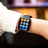 红米W6活力版开售349元，砍NFC、GPS