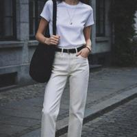 衣柜塞满出门没衣服穿？2026年买对基础款，少花钱也能穿得体面