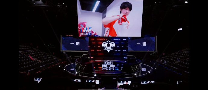 TES.A vs WB复盘指南：3种官方渠道找高清回放，看选手第一视角只有这站有