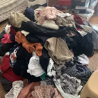 一边扔一边捡，扔了转头又被捡回来：对完8万赞的清扫帖、"别硬扔"劝退帖和4994条评论，我把收拾父母家的花钱顺序排出来了