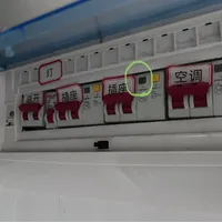 同一张床上桌，一篇攻略吹爆、一篇骂它闲置第一？核对50多篇宿舍帖：下单前先回答3个问题