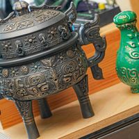 铜师傅×《凡人修仙传》第二弹今天官宣：两仪环是解压扳指，大件铜器下手前，先把这4笔账算清