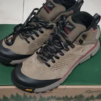 同一双Danner 2650，有人叫它鞋中劳斯莱斯，有人穿一次就要维权：翻遍全网真实评价，适合谁、避什么坑一次说清