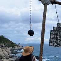琼州海峡刚停航,已有人盯上9月的三亚特价票:淡季便宜一半,但正值台风季,这波怎么赌不亏