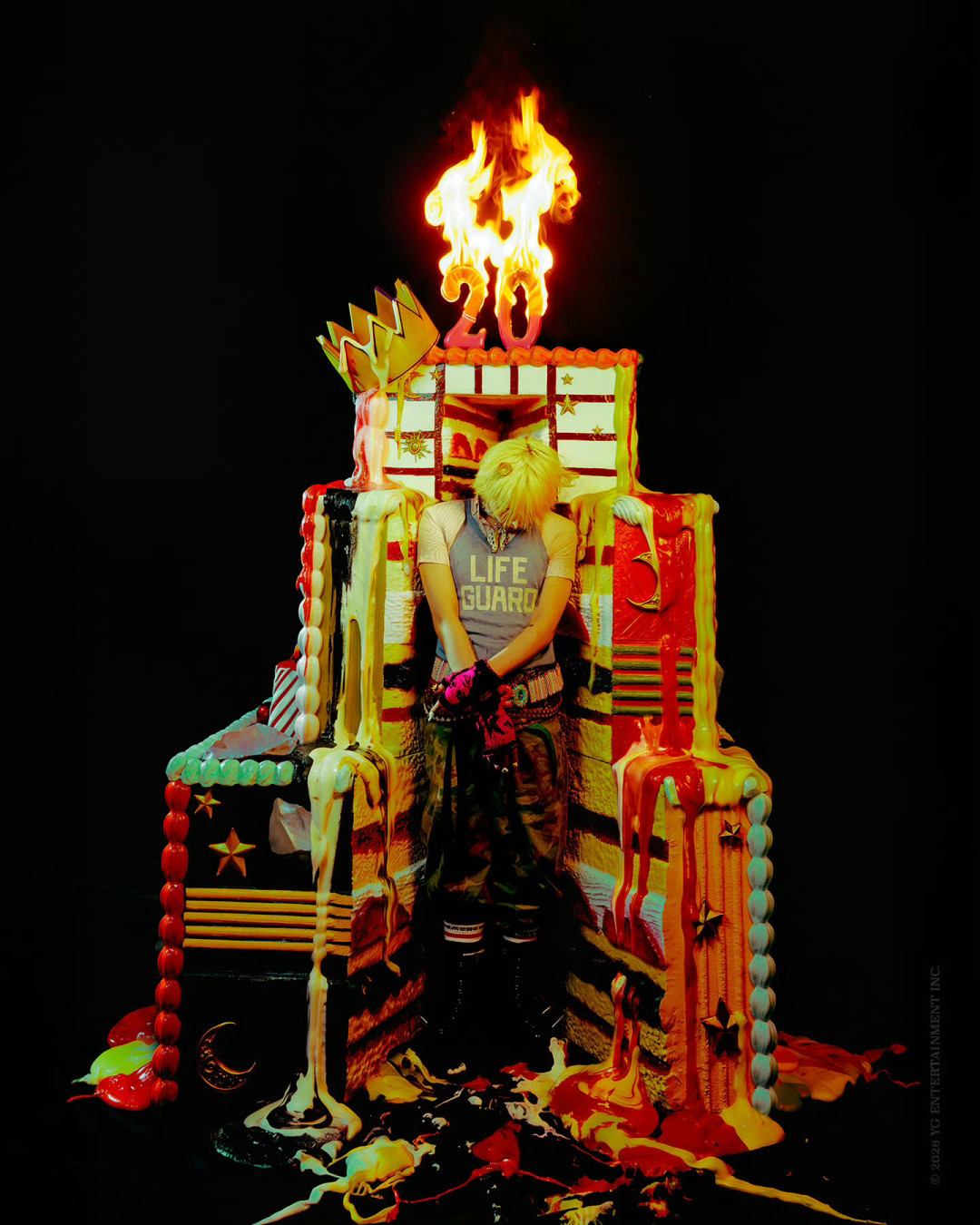BIGBANG二十周年MV:棺材意象炸裂,纯粹嘻哈梦回出道