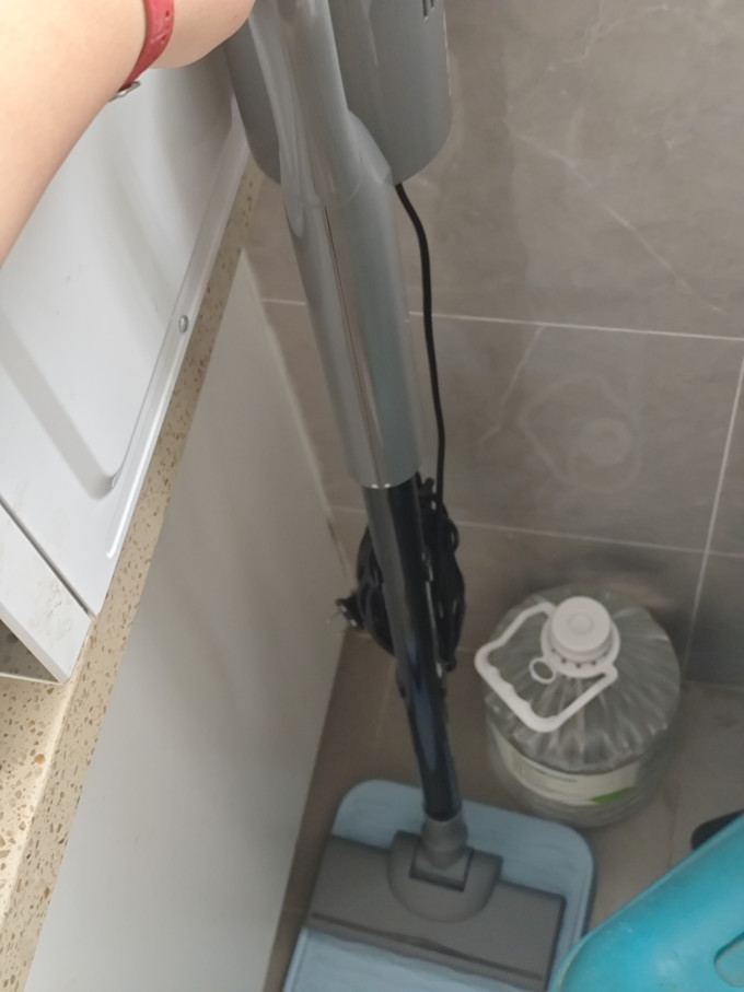 苏泊尔手持式吸尘器
