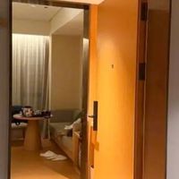 全季房门敞开8小时之后：连锁酒店常住客，除了避雷还能做什么