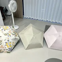 蕉下伞清仓跌到49～65元，但翻车的不是涂层是伞柄：5款型号、3个品牌对比，4个坑一次捋清