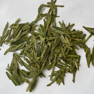 一天一瓶东方树叶，一个月喝掉170块：8月换散装绿茶，这笔省钱账和避坑清单一次算清