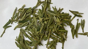 一天一瓶东方树叶，一个月喝掉170块：8月换散装绿茶，这笔省钱账和避坑清单一次算清