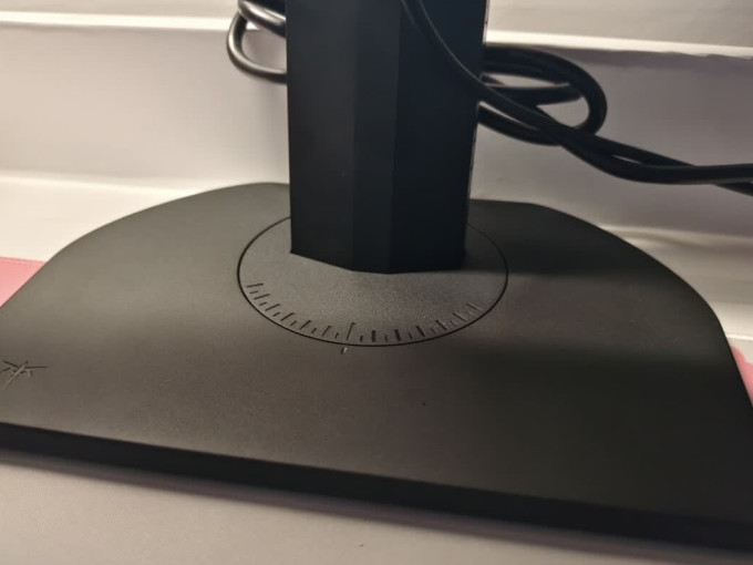 显示器