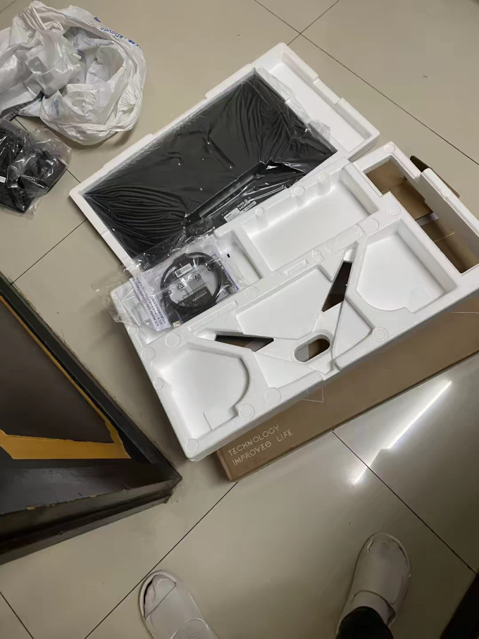 显示器