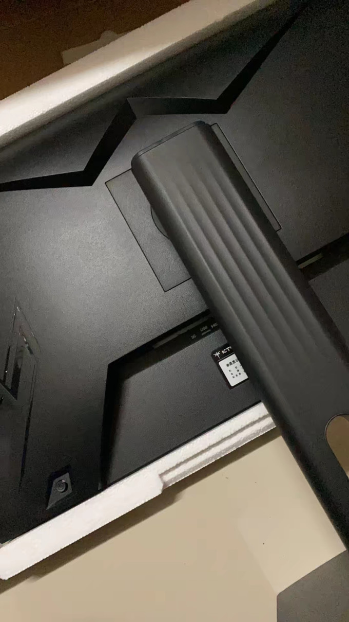 显示器