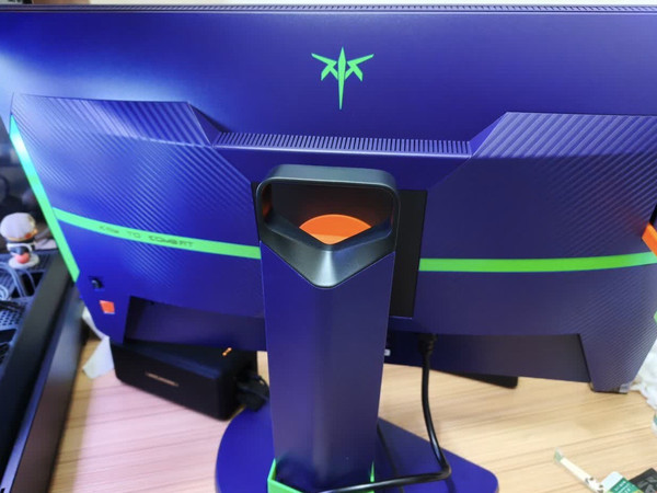 KTC 24.5英寸2K QD-MiniLED显示器
