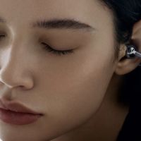 七夕送礼选什么?塞那S7S Ultra耳机能听情话、能翻译、能当耳饰