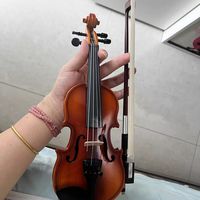 小小音乐家的第一把小提琴🎻