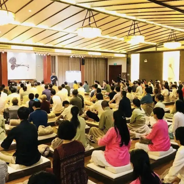 一年12万，换来的是打和关：「如是书院」关停之后，家长要避的坑还没完