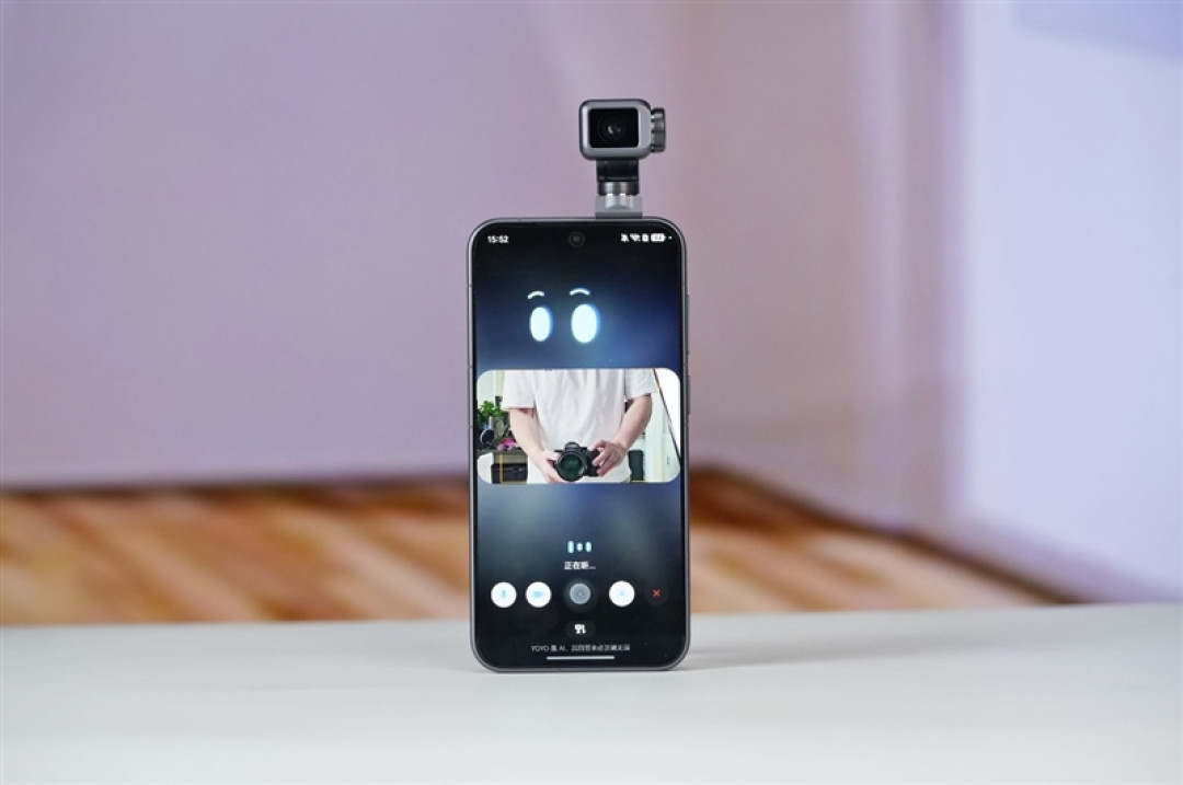 三轴云台+双2亿像素还有阿莱影像 荣耀Robot Phone手机评测：全新物种机器人手机诞生