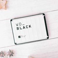 WD_BLACK P10白色款阵容补齐：SSD涨价潮里，机械“游戏仓库盘”成了存储焦虑最便宜的解药