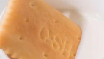 70/80 后儿时的零食，这 4 款堪称是 “舌尖美味”，如今念念不忘