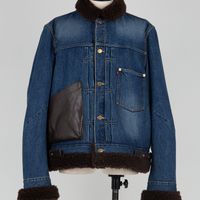sacai八月信息量有点大:26秋冬全线入荷,Levi's联名开启预售,但联名真不用急着冲溢价