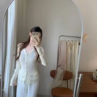 白开水穿搭看着最省钱,却是翻车率最高的风格:翻了几百条评论,我搞懂了钱该花在哪