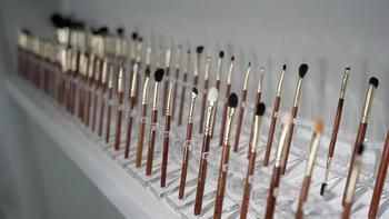一个县做出全国一半化妆刷：开学季新手第一套刷，真不用花100块