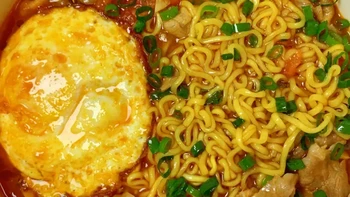 康师傅红烧牛肉面今天34岁：不如当年好吃，为什么又