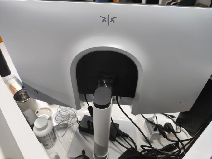 显示器