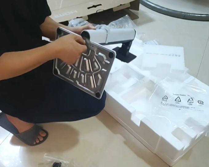 显示器